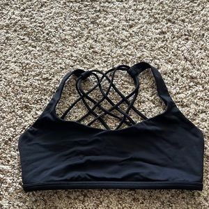 Lululemon free to be wild bra